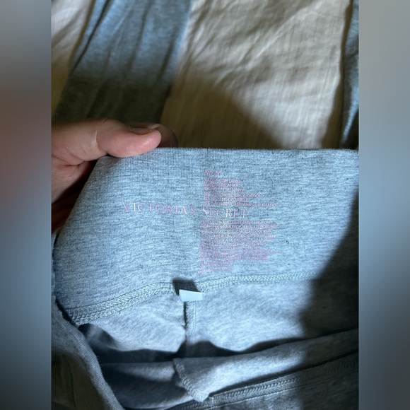 Victoria Secret Grey Heather Leggings - Picture 3 of 4